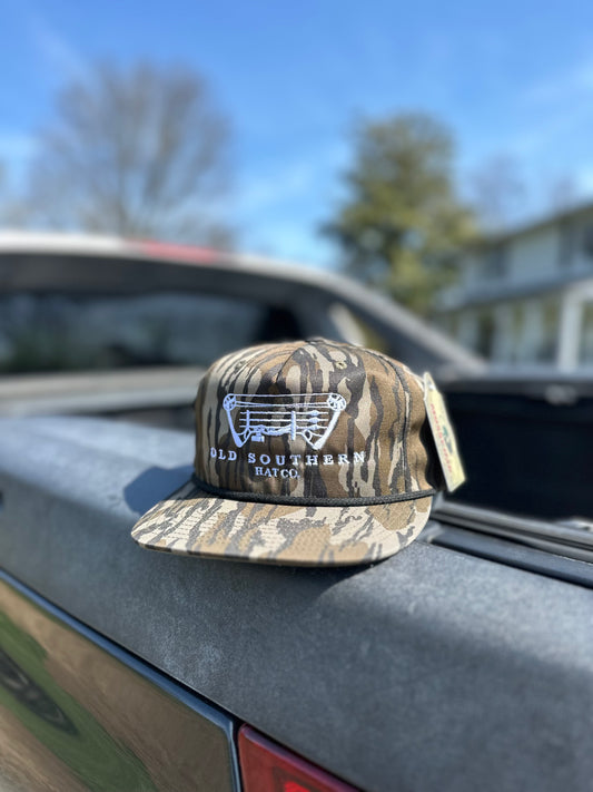 Mossy Oak Bottomland Camo, Richardson 256, Old Southern Bow Hat